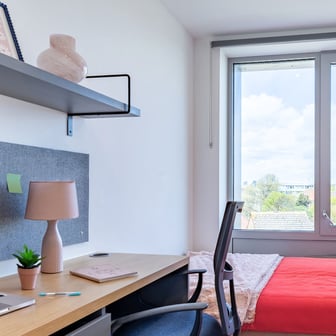 Platinum En Suite - Image 1